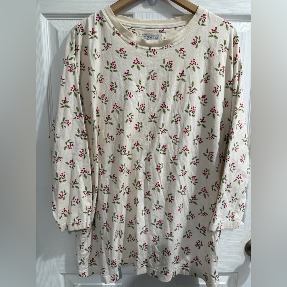 VTG Victoria's Secret Country Quaility Cottons Cream Holly Holiday Sleep Shirt
